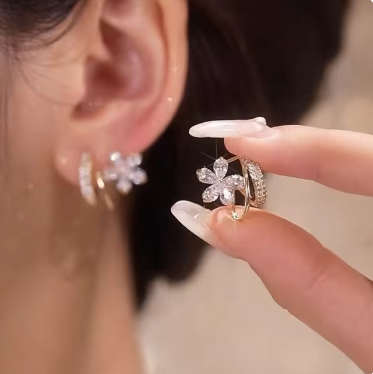 Korean Vintage Pearl Crystal Earrings For Women Jewelry High-class Luxury Zircon Flower Butterfly Leaf Women's Stud Earrings